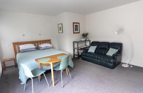 One Tree Point Lit Et Petit-Déjeuner | Marsden Cove Canal Haven with Spa Pool