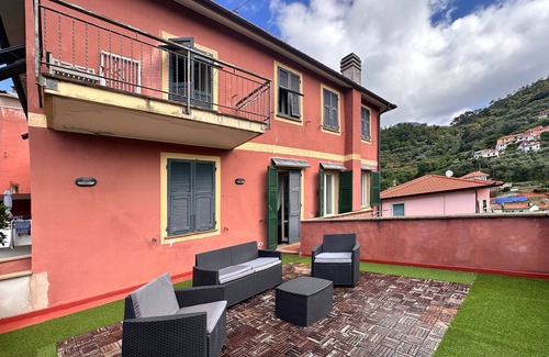 Castiglione Chiavarese Appartement | Martina's house in San Pè apartment surrounded by nature 20 min from the sea