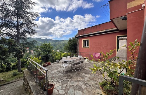 Castiglione Chiavarese Appartement | Martina's house in San Pè apartment surrounded by nature 20 min from the sea