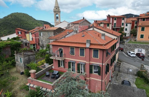 Castiglione Chiavarese Appartement | Martina's house in San Pè apartment surrounded by nature 20 min from the sea