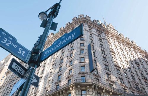 Koreatown Hôtel | Martinique New York on Broadway, Curio Collection by Hilton