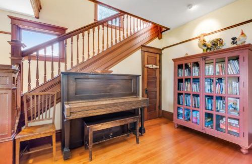 Langley Maison | Marty's Place