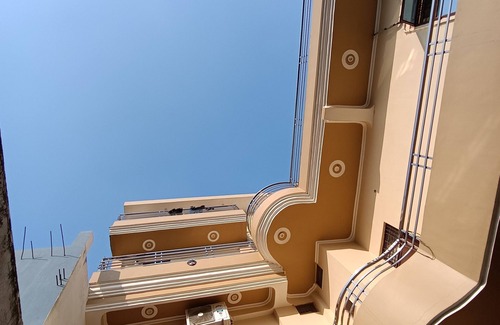 Naini Appartement | Marvelous 3-bedroom apartment with WiFi in Prayagraj