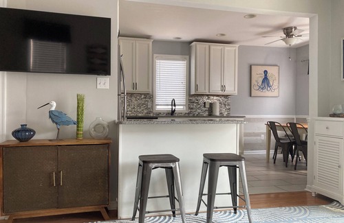Gold Coast Maison | Marvelous 4-bedroom beach block house in OCNJ