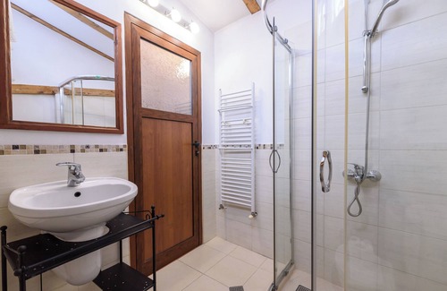 Old Town Chalet De Ski | Marvelous 8-bedroom catered ski chalet in Bansko with Total Chalets