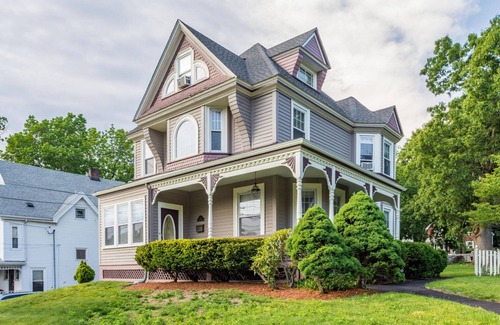 Stoneham Maison | Marvelous Stoneham 4BR House, near Shops & Restaurants, by Blueground