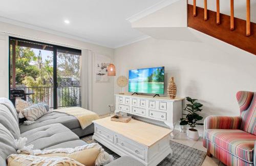 Caloundra Maison | Mary St 3 Unit 2 Caloundra