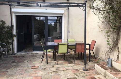 Villeneuve-de-Berg Maison | Mas Ardechois proche Vallon pont d'Arc