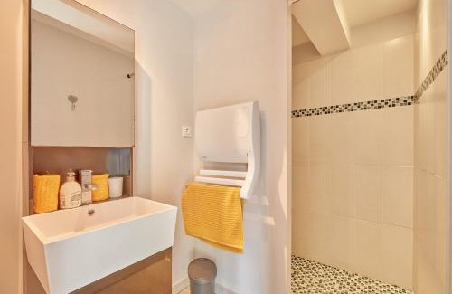 Monfaucon Maison | Mas Blanc Monfaucon - Grande maison avec piscine