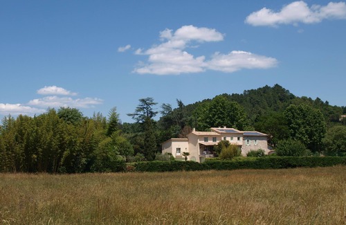Anduze Maison | Mas Cévenol charme et confort paradis des enfants des sportifs et des animaux