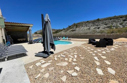 Rosieres Maison | Mas de charme avec piscine chauffée