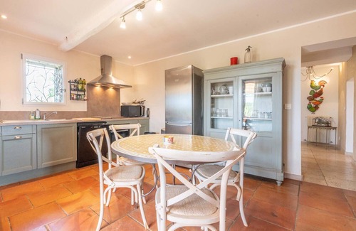 Viols-en-Laval Villa | Mas de l'Avit - Villa de vacances près de Montpellier avec piscine, vue et jardin clos