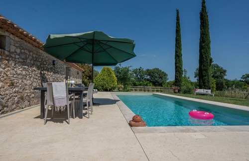 Viols-en-Laval Villa | Mas de l'Avit - Villa de vacances près de Montpellier avec piscine, vue et jardin clos