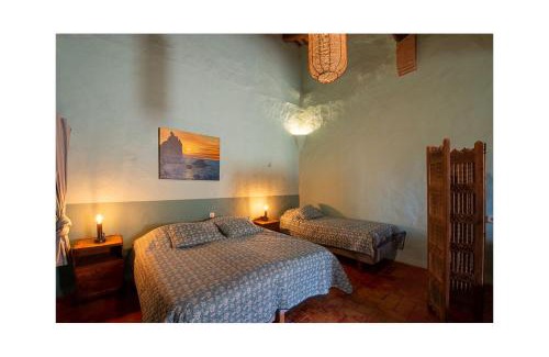 Sobrestany Lit Et Petit-Déjeuner | Mas Del Llop Blanc - Dog friendly Hostal Rural - B&B