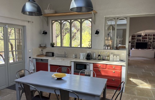 Valflaunes Autre | Mas familial face au Pic Saint Loup avec piscine chauffée et Jacuzzi extérieur