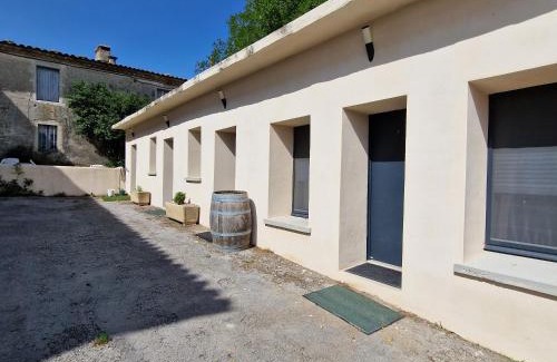 Ferrieres-les-Verreries Lit Et Petit-Déjeuner | Mas les jasses Chambre d'hôte calme et agréable à la campagne