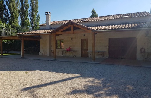 Bernis Maison | Mas of character in peace