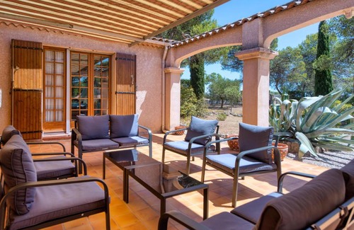 Le Muy Villa | Mas provençal - Vue sur le rocher de Roquebrune