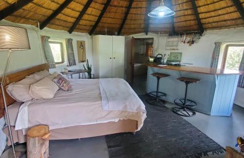 Drakensberg Gardens Maison | Mashai Rest Rondavel