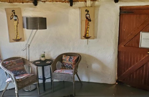 Drakensberg Gardens Maison | Mashai Rest Rondavel