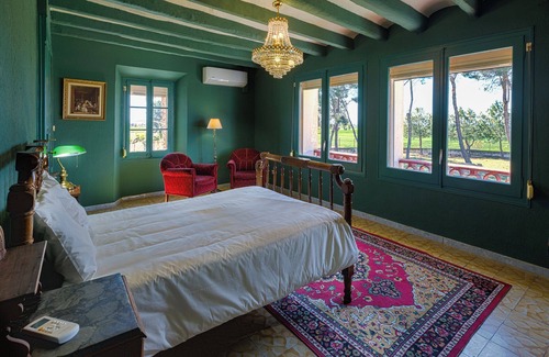 Bellcaire d'Urgell Autre | Masia el Carlos cinema/AC/game room/football field