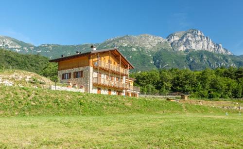 Vallelaghi Lit Et Petit-Déjeuner | Maso Scricciolo Farm House