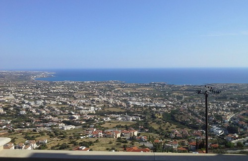 Peyia Town Villa | Luxueuse villa unique, idéale pour les groupes de fêtards, les mariages et les anniversaires