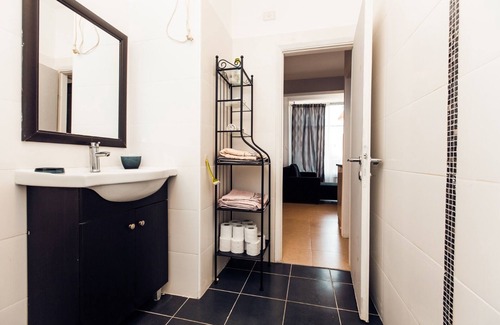 Netanya Appartement | Masterful Kikar Netanya Apartment