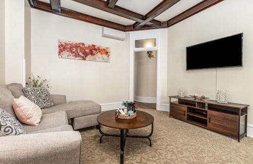 Dubuque Appartement | Masterpiece on Main 1