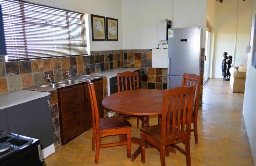Vaalwater Cabine | Masungulo Waterberg Game Farm