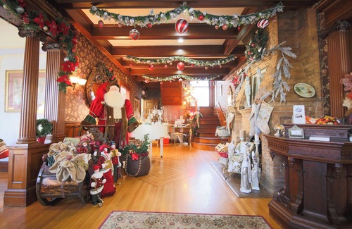 Toms River Lit Et Petit-Déjeuner | Mathis House Bed & Breakfast and Victorian Tea Room at the Jersey Shore