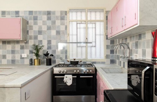 Sodeco Appartement | Maud's Elegant Cocoon at Monot