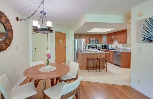 Kihei Copropriété | Maui Banyan F-203 Stunning 1 Bedroom Condo With AC