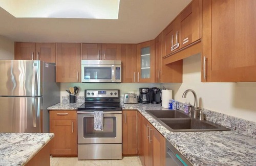 Kihei Copropriété | Maui Banyan F-203 Stunning 1 Bedroom Condo With AC