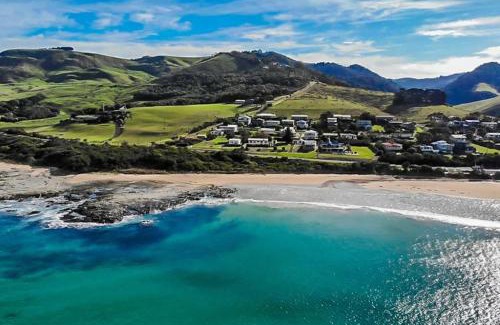Skenes Creek Maison | MAVI BEACH HOUSE - Stylish home opposite beach