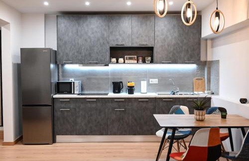 Larissa Appartement | Mavi's Hub