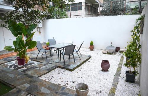 Larissa Appartement | Mavi's Hub