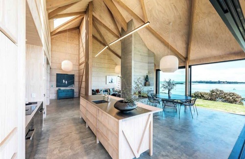 Oneroa Maison | Mawhiti - Stay Waiheke