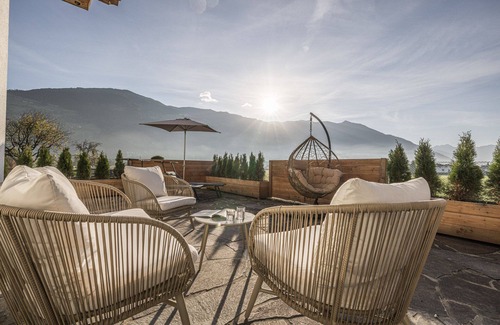 Schlitters Appartement | MaxStudio Apartment 2 with terrace /Zillertal