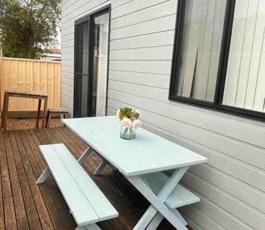 Birmingham Gardens Maison | Maya Newcasle 6 bedrooms home