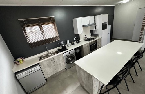 Nelspruit Appartement | Mayamuye Lifestyles: A Modern Family Haven in Mbombela