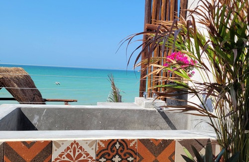 Chuburna Puerto Appartement | Mayan suite. large ocean view balcony suite, right on the beach