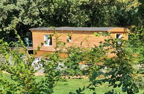 Saint-Martin-du-Fouilloux Chalet De Ski | Mayari , logement atypique , en campagne, animaux acceptés