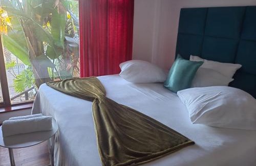 Saldanha Maison | MayBach Hills Palace Guesthouse