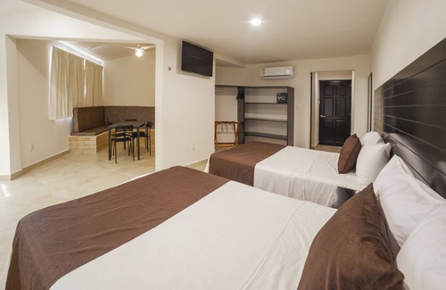 Crucecita Hôtel | Mayev Express