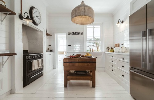 Shoalhaven City Council Maison | 'Mayfield' - Luxury Farmhouse with Pool