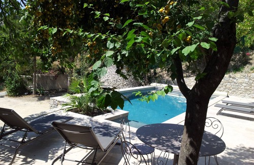 La Roche-sur-le-Buis Maison | mazet entre piscine tilleuls et borie à la roche sur le buis