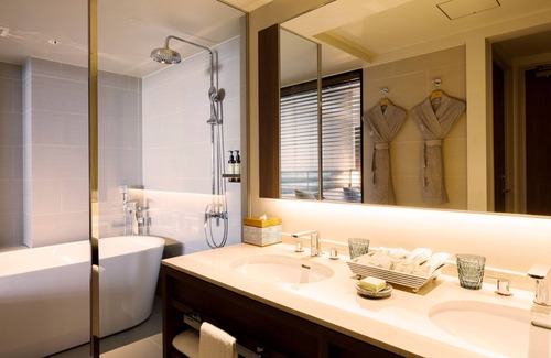 Mihama Hôtel | MB GALLERY CHATAN by THE TERRACE HOTELS