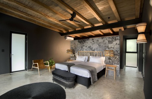 Pilanesberg National Park Cabine | Mbazo Safaris