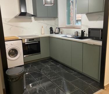 Charleville-Mezieres Appartement | MC Suite CMZ Métropolis PlaceDucale